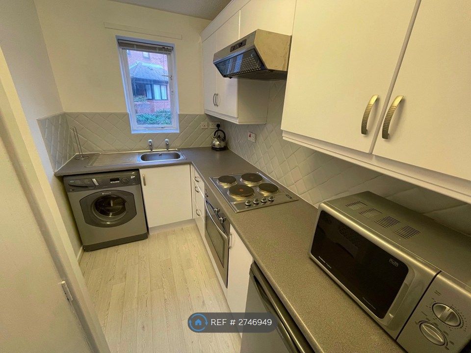 Property photo 2 of 11