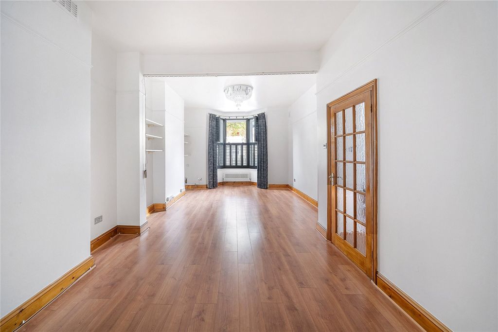 Property photo 2 of 19 Picture No. 06