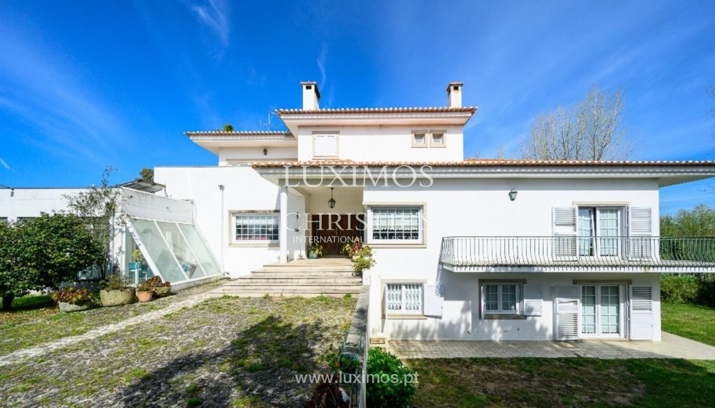 Property photo 1 of 70