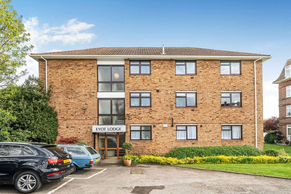 Property photo 2 of 19