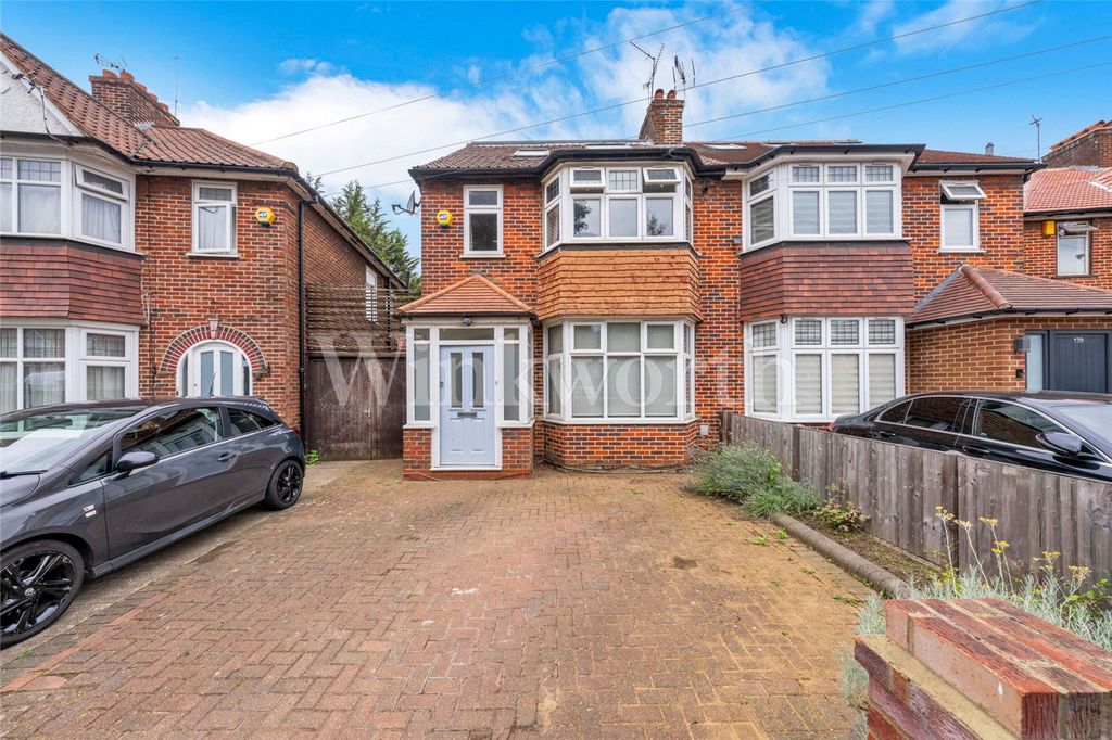 Property photo 1 of 18 Picture No. 01