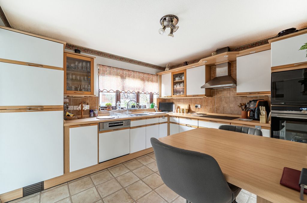 Property photo 3 of 20 Picture 3