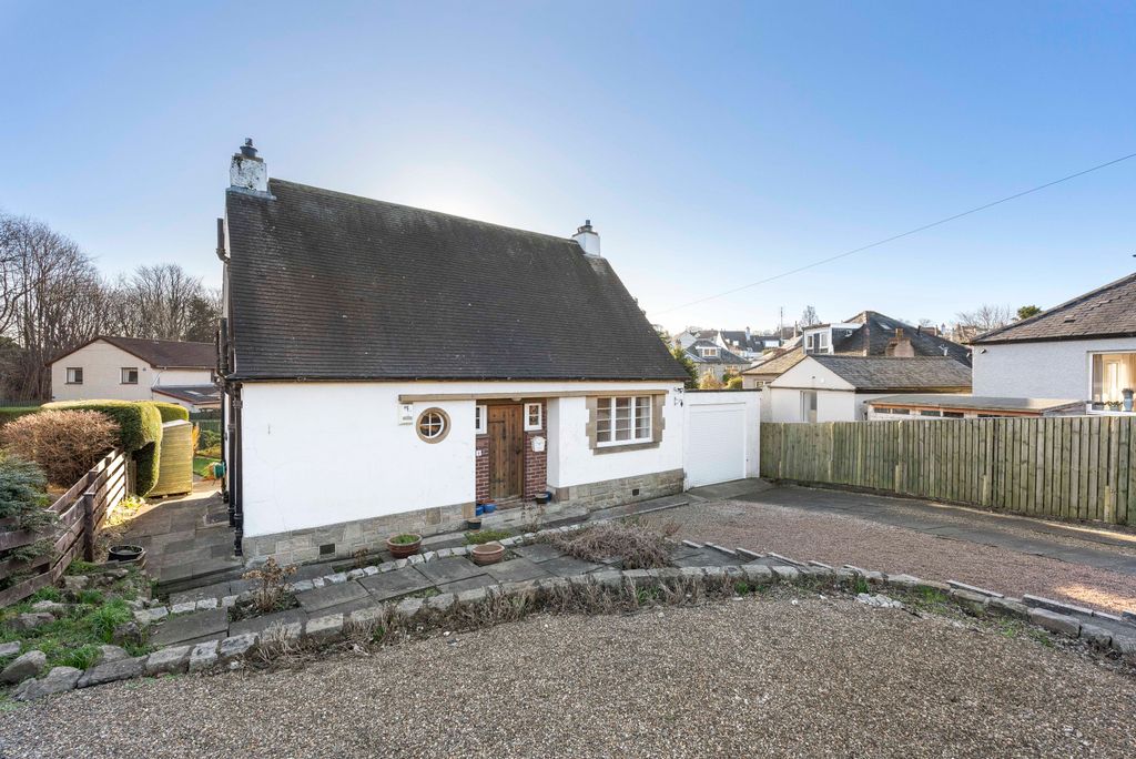 Property photo 1 of 31