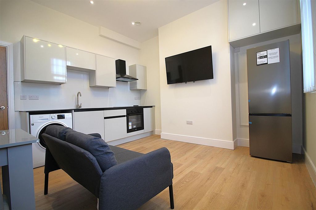 Property photo 1 of 11 Img_8811.Jpg