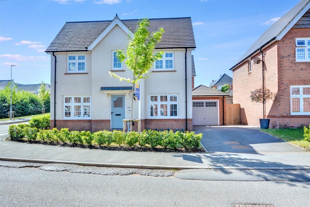 Property photo 1 of 24
