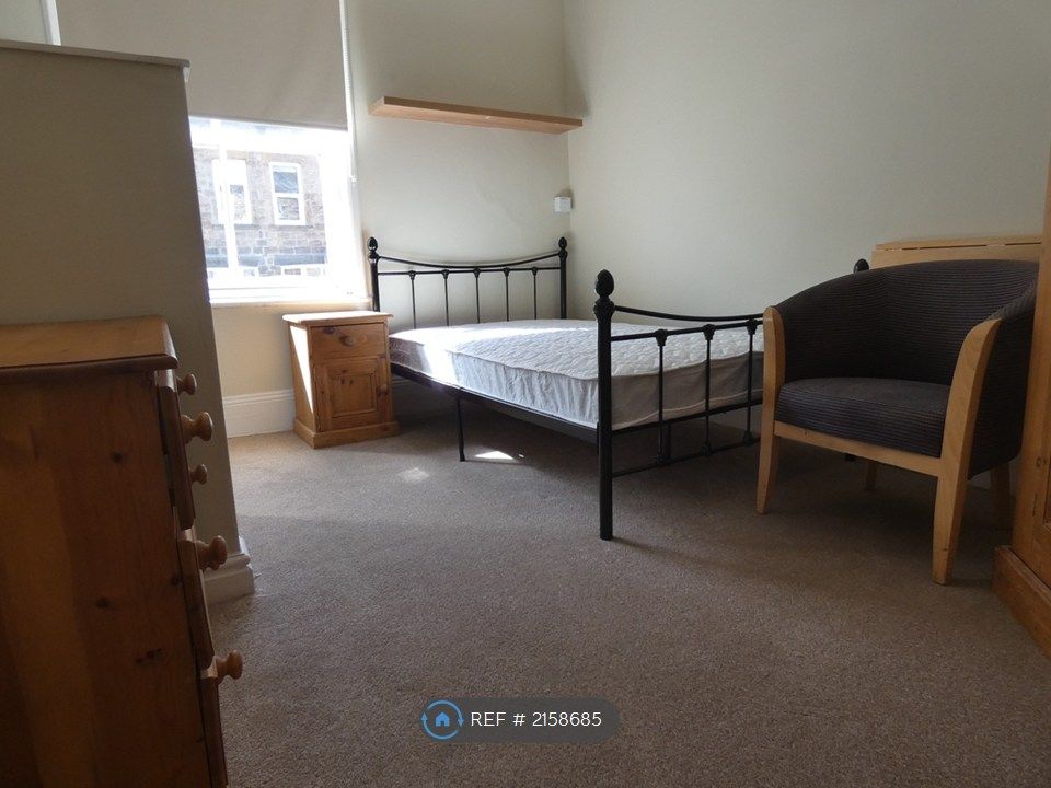 Property photo 3 of 11 Sleeping