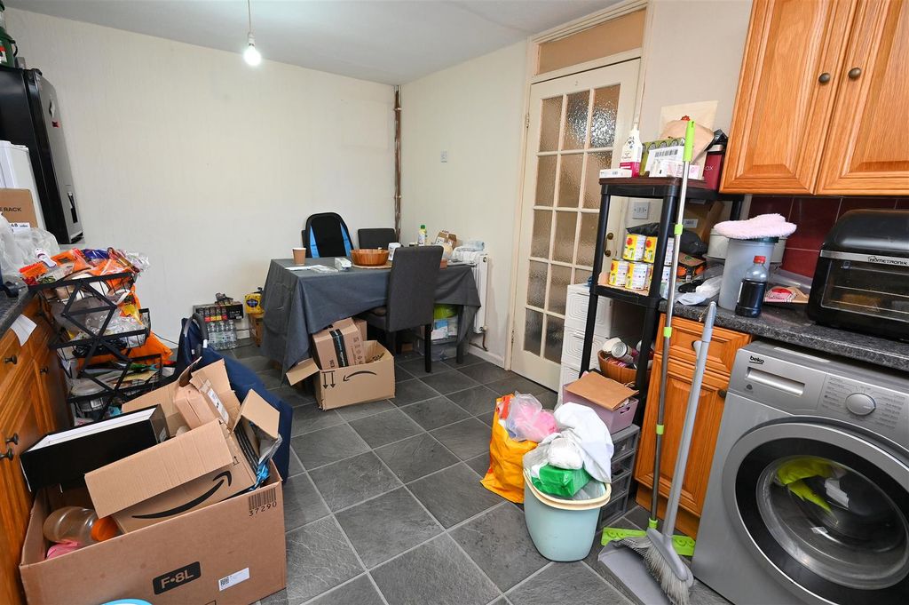 Property photo 3 of 9 Kitchen2.Jpg