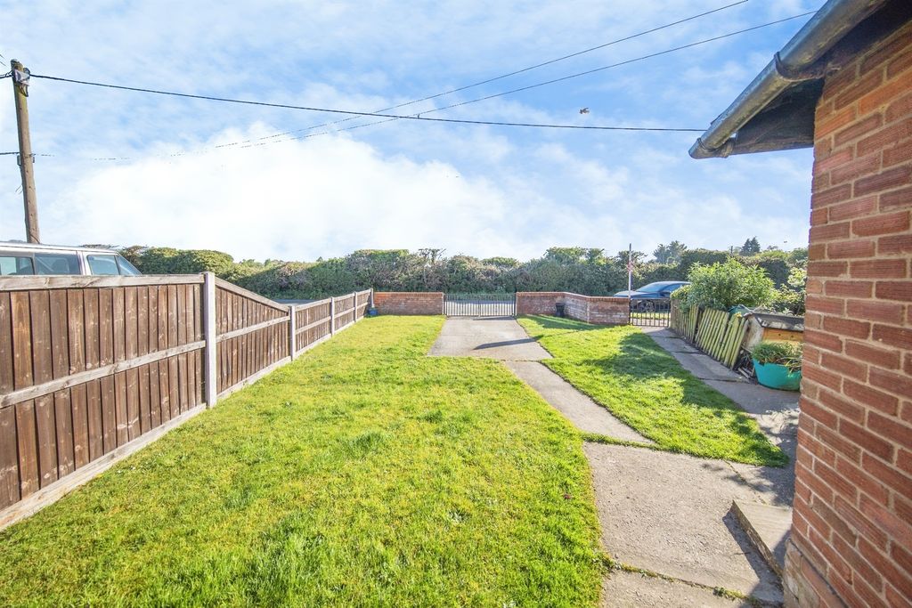 Additional image 14 of 2 bed maisonette for saleCooks Hill, Boxted, Colchester CO4