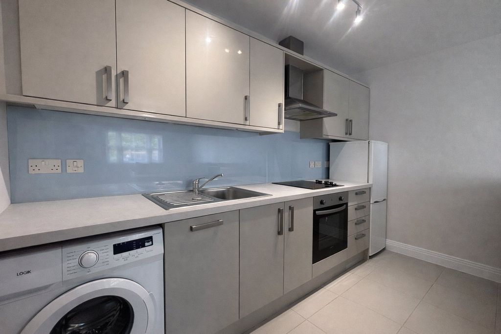 Property photo 3 of 5 Picture No. 07