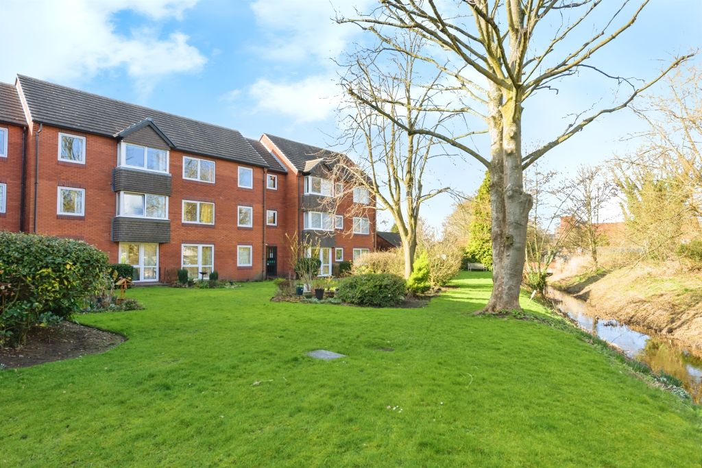 Property photo 1 of 17