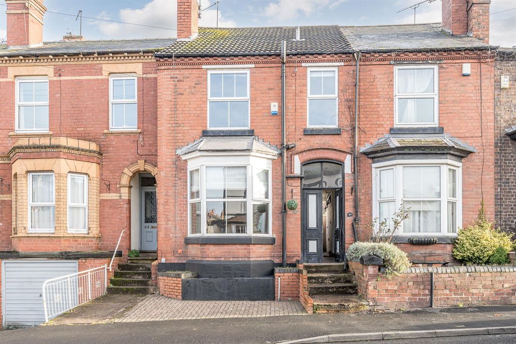Property photo 1 of 19