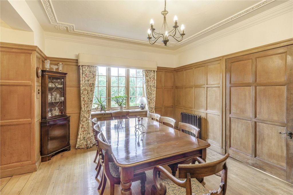Property photo 3 of 25 Dining Room