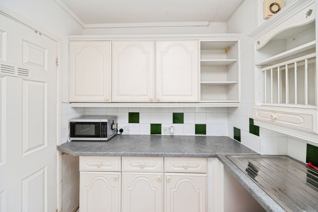 Property photo 3 of 21 Pbox-Img.Jpg