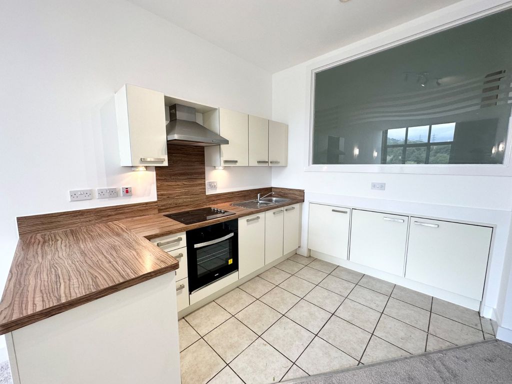 Property photo 3 of 10 Picture No. 02