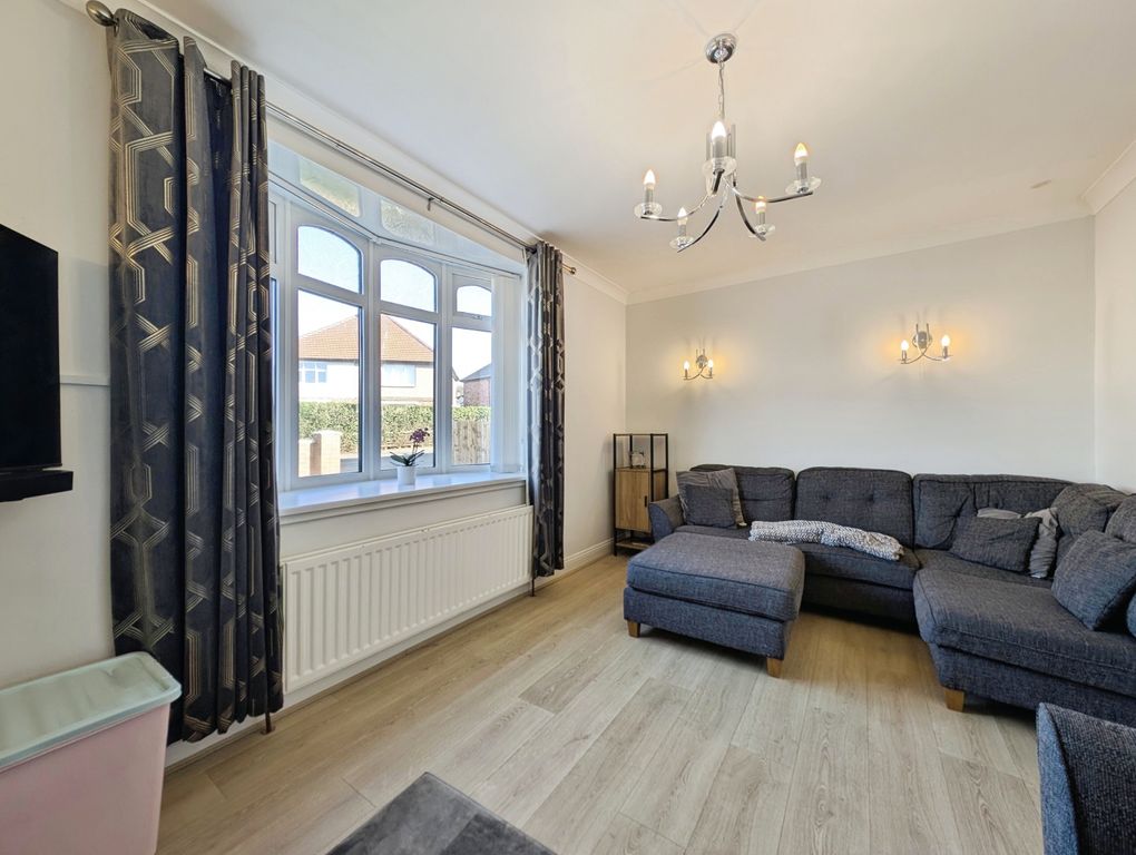 Property photo 3 of 16 Living Room