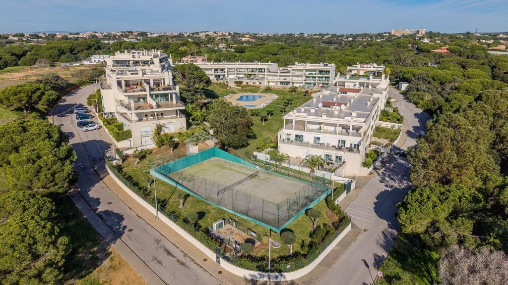 Property photo 1 of 39 Luxury Penthouse In Albufeira With Pools And Tennis Court