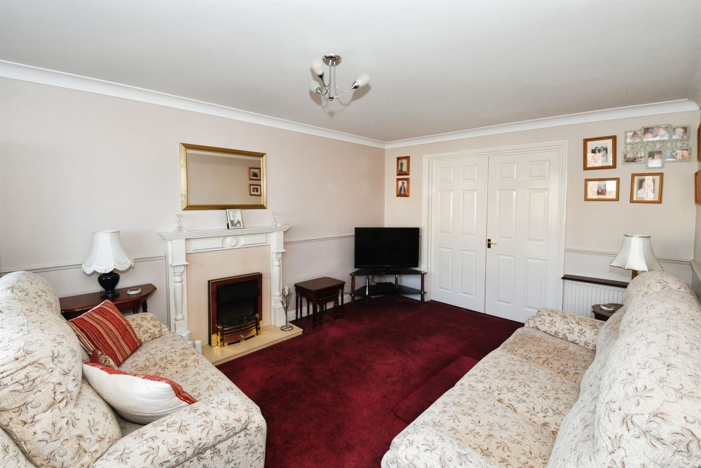 Property photo 2 of 13