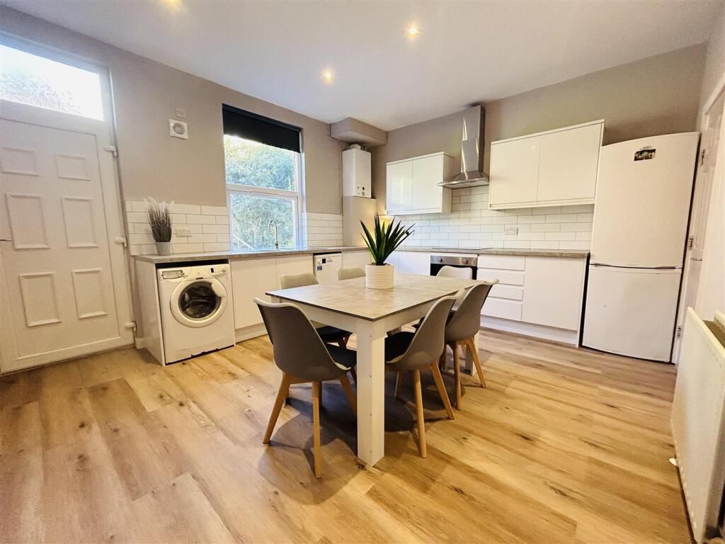 Property photo 2 of 6 Gallery