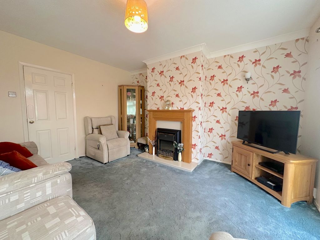 Property photo 3 of 18