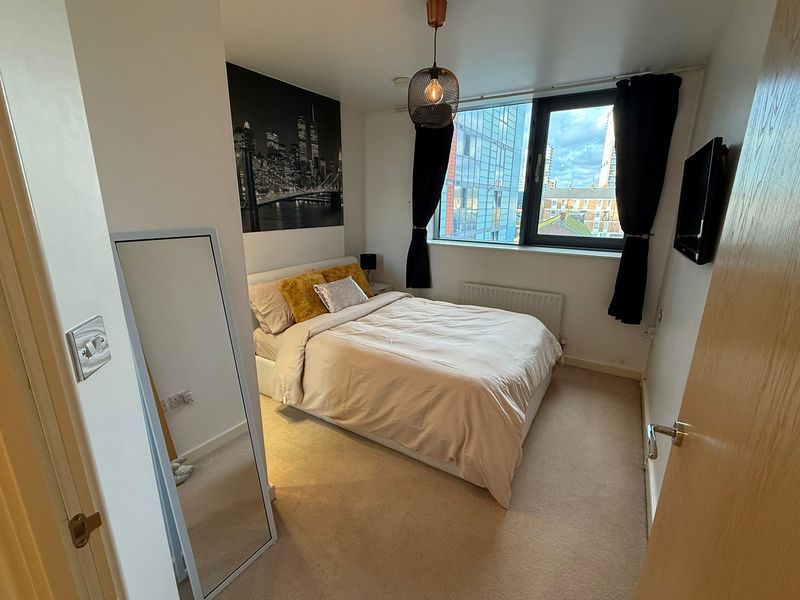 Property photo 3 of 8 Photo 6