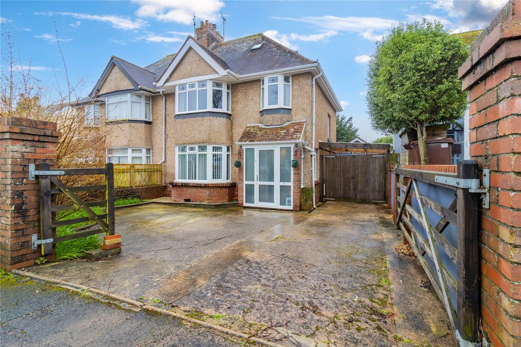 Property photo 1 of 34 Picture No. 43