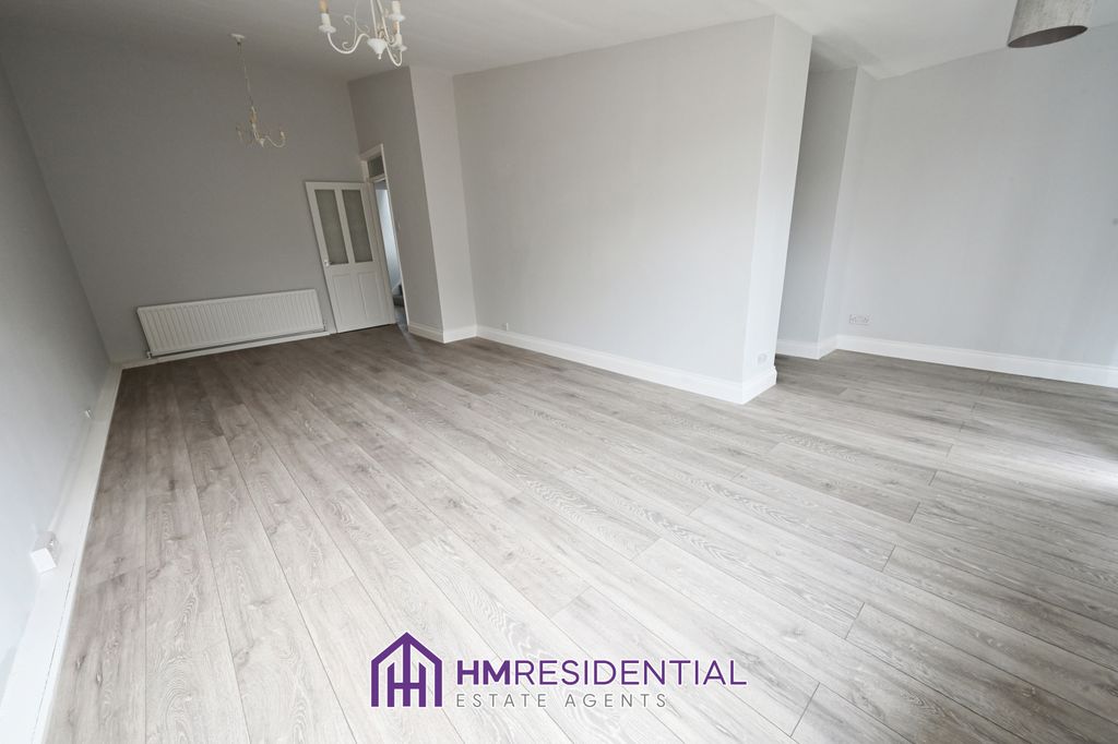 Property photo 2 of 10 Gallery