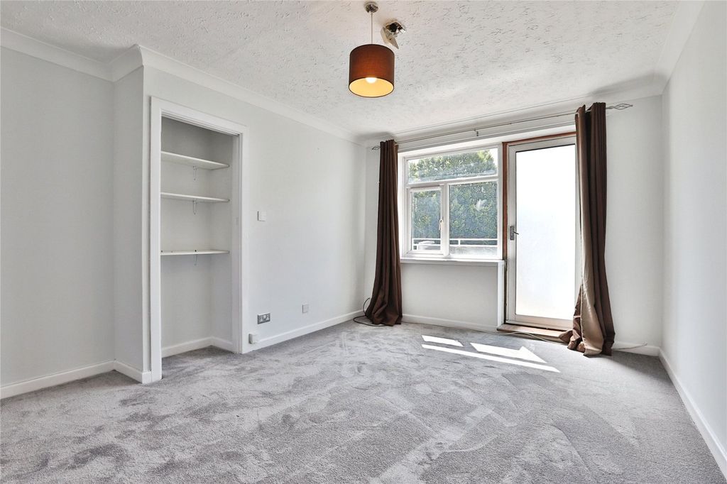 Property photo 2 of 10 Picture No. 02