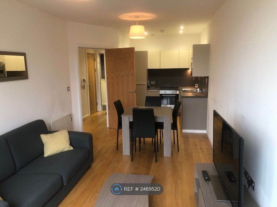 Property photo 2 of 8