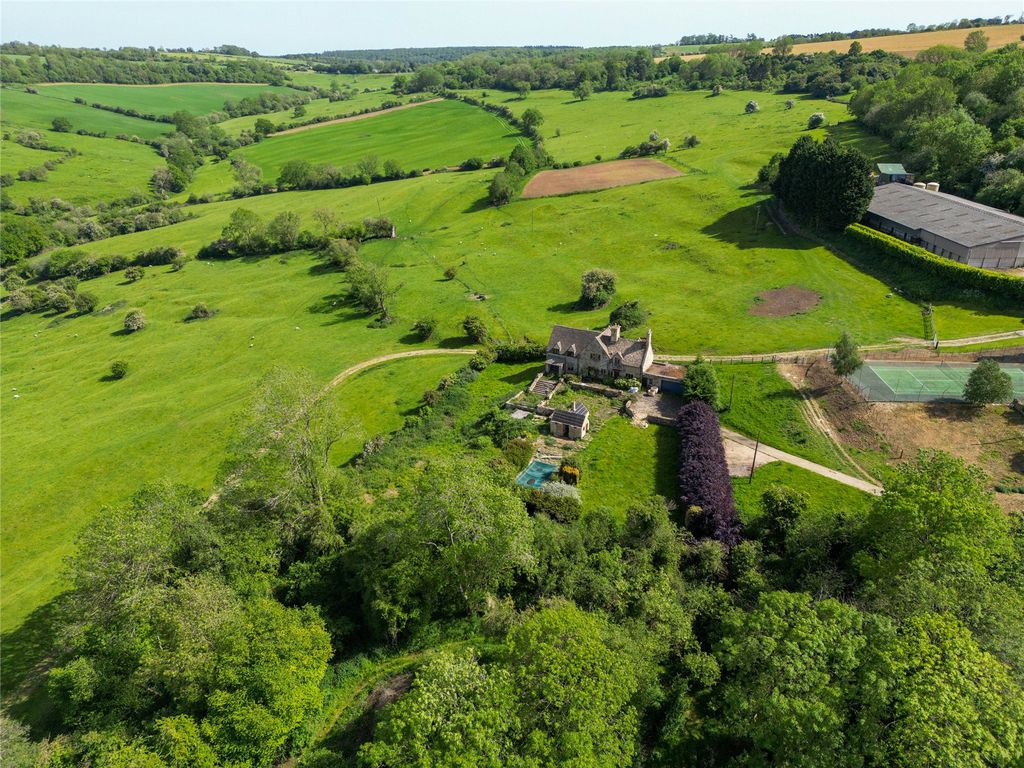 Property photo 1 of 9 Little Farmcote