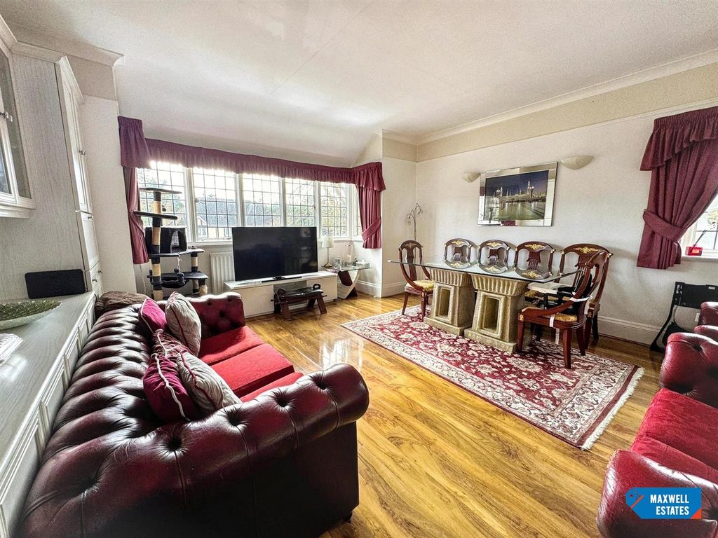 Property photo 2 of 18 2