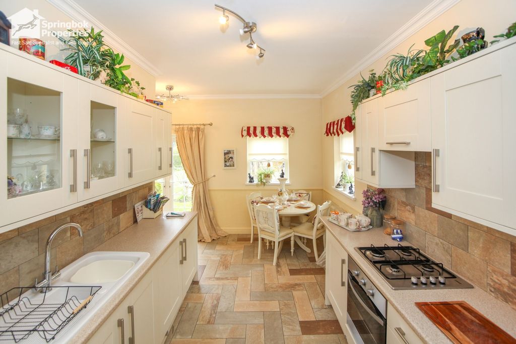 Additional image 25 of 6 bed detached house for saleBritannia Villas, Britannia Terrace, Blackwood, Gwent NP12