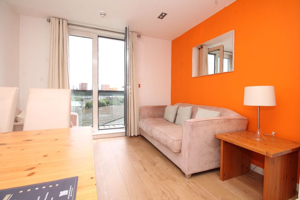 Property photo 2 of 24