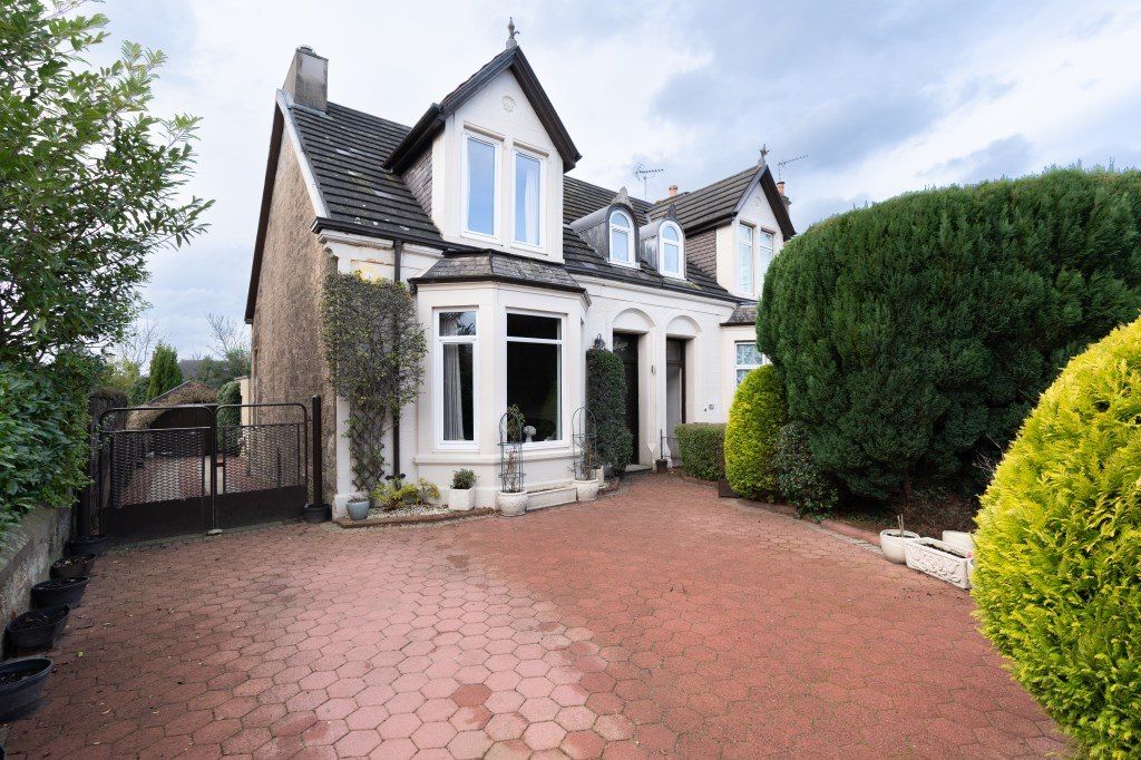 Property photo 1 of 31 3Â Bedroom Semi Detached For Sale