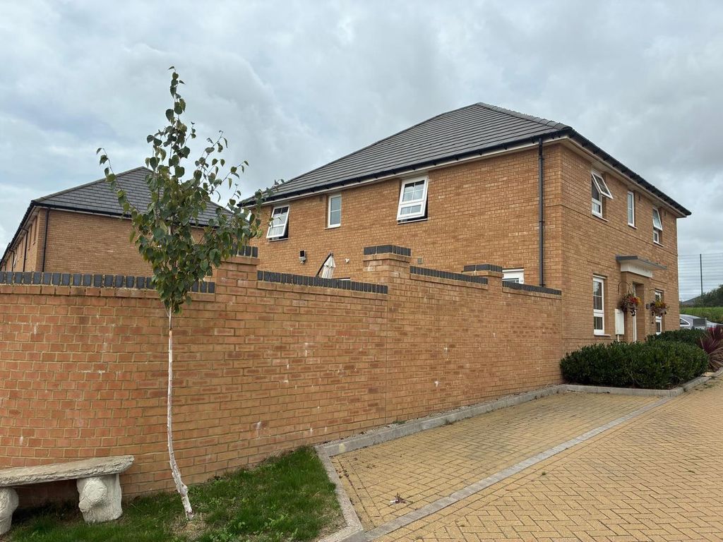 Property photo 2 of 3