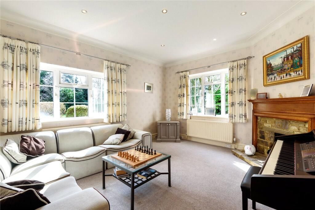 Property photo 1 of 7 4 Bed Flat To Rent Upper Tooting Park, London Sw17