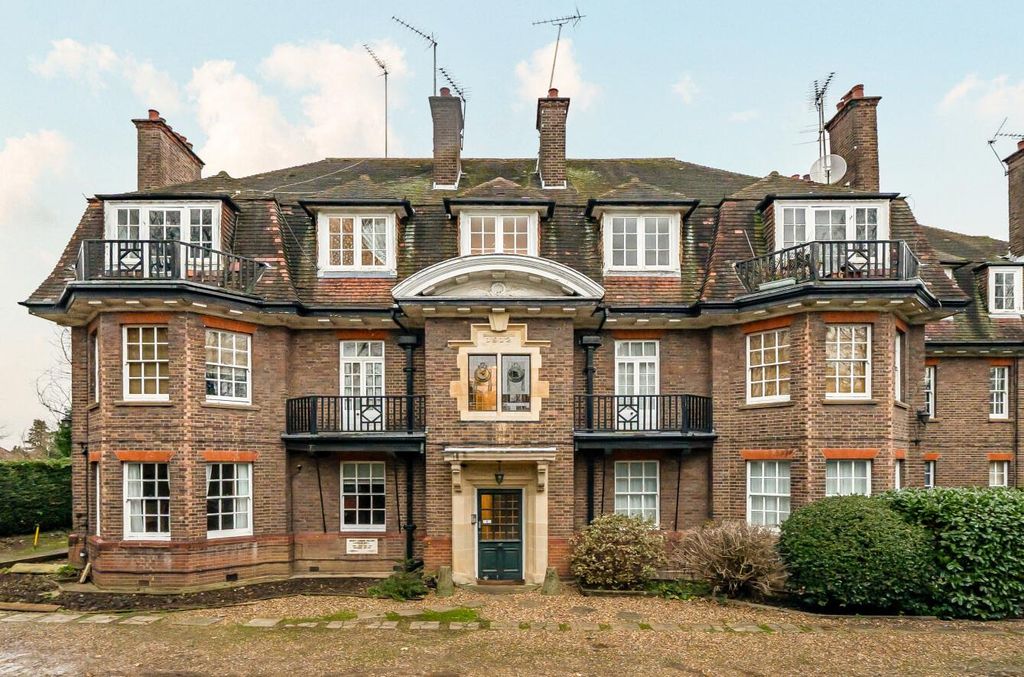 Property photo 1 of 16 1388893-9-693846Cf50F31.Jpg