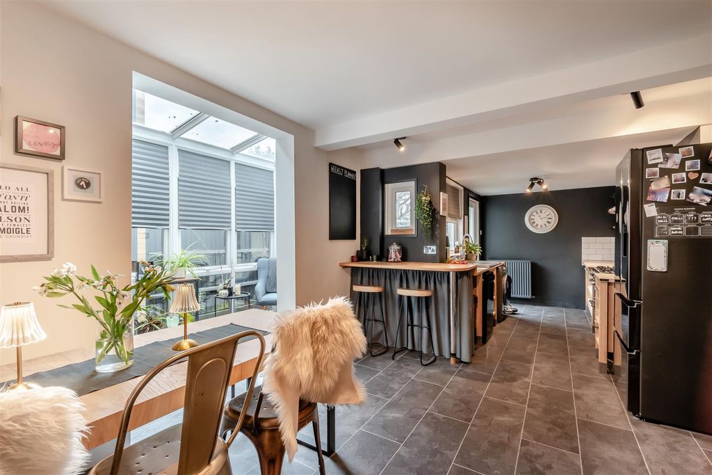 Property photo 1 of 28 8638846-Interior07.Jpg