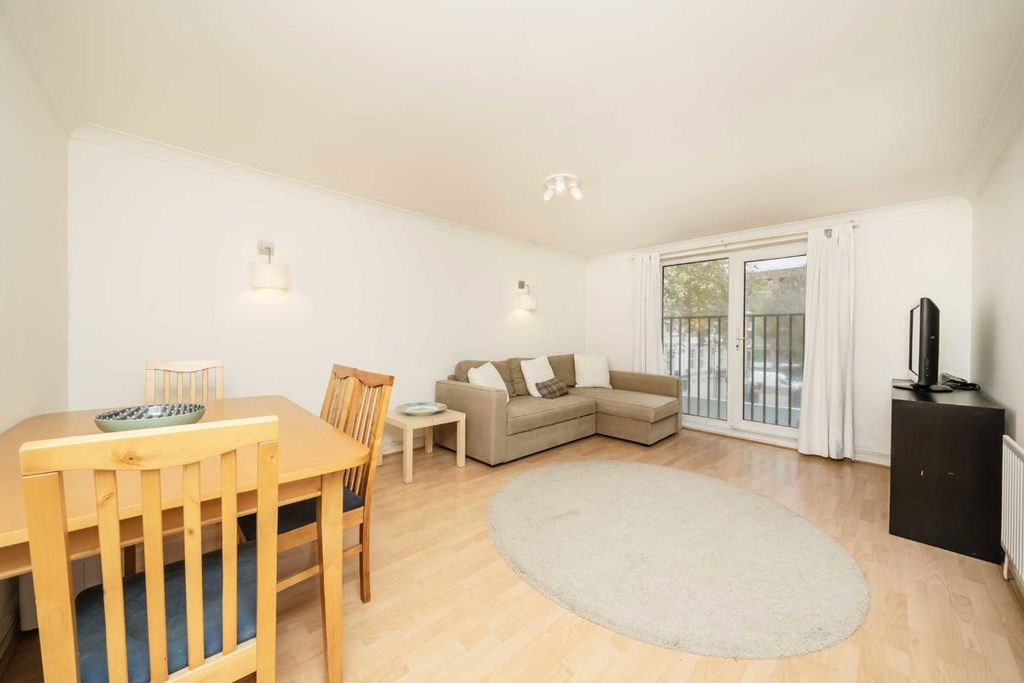 Property photo 2 of 6