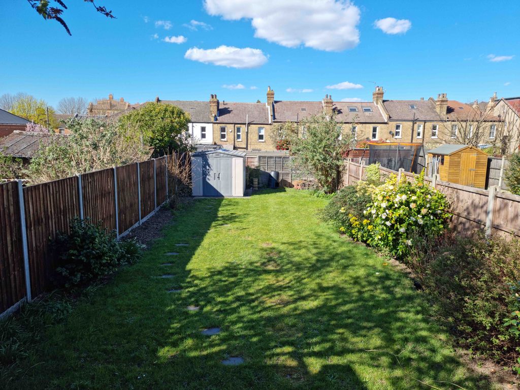 Property photo 3 of 14