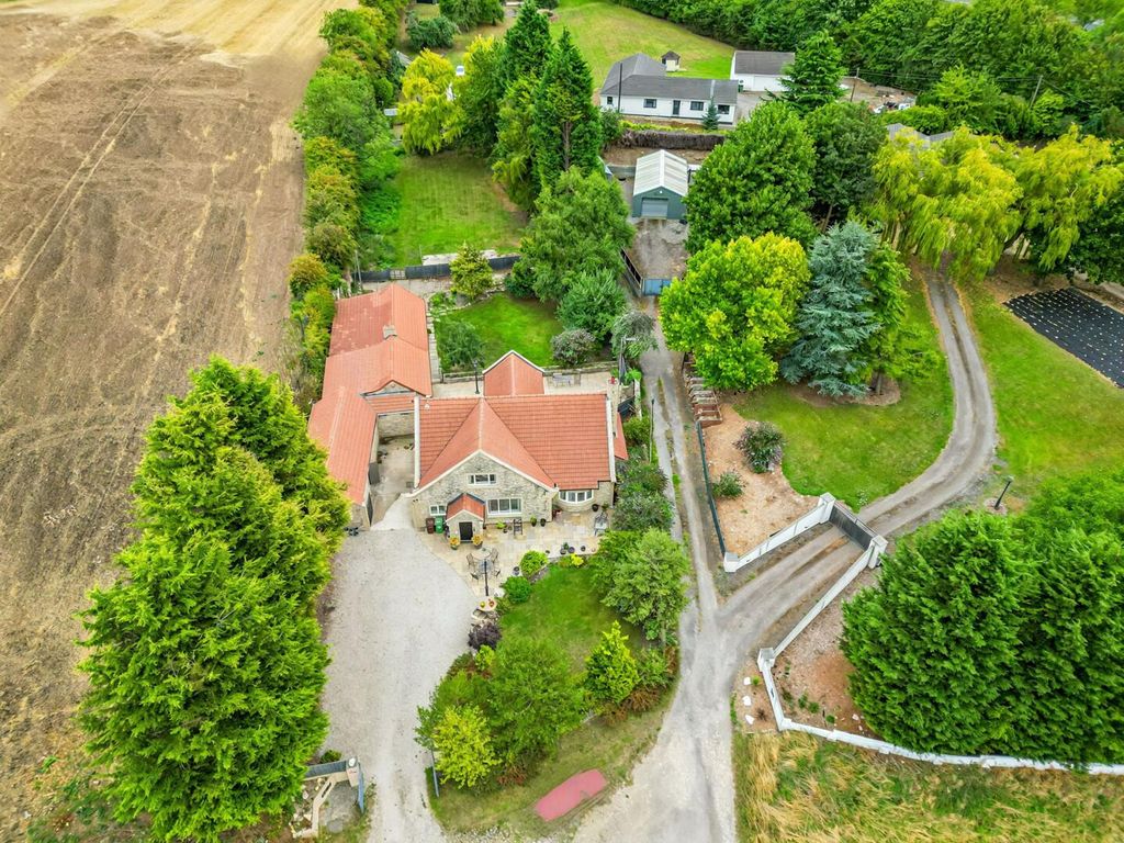 Property photo 2 of 31 Exterior