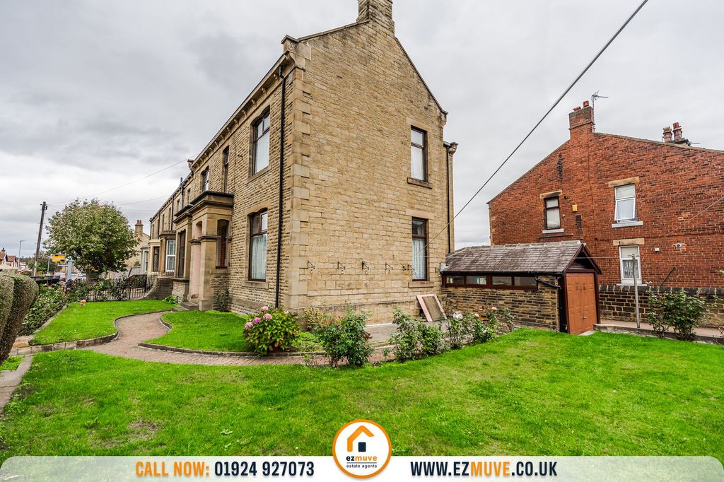 Property photo 2 of 24