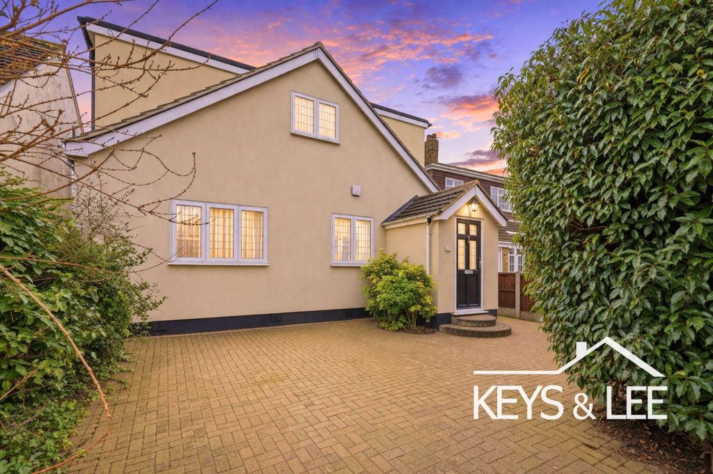 Property photo 1 of 17 4734303