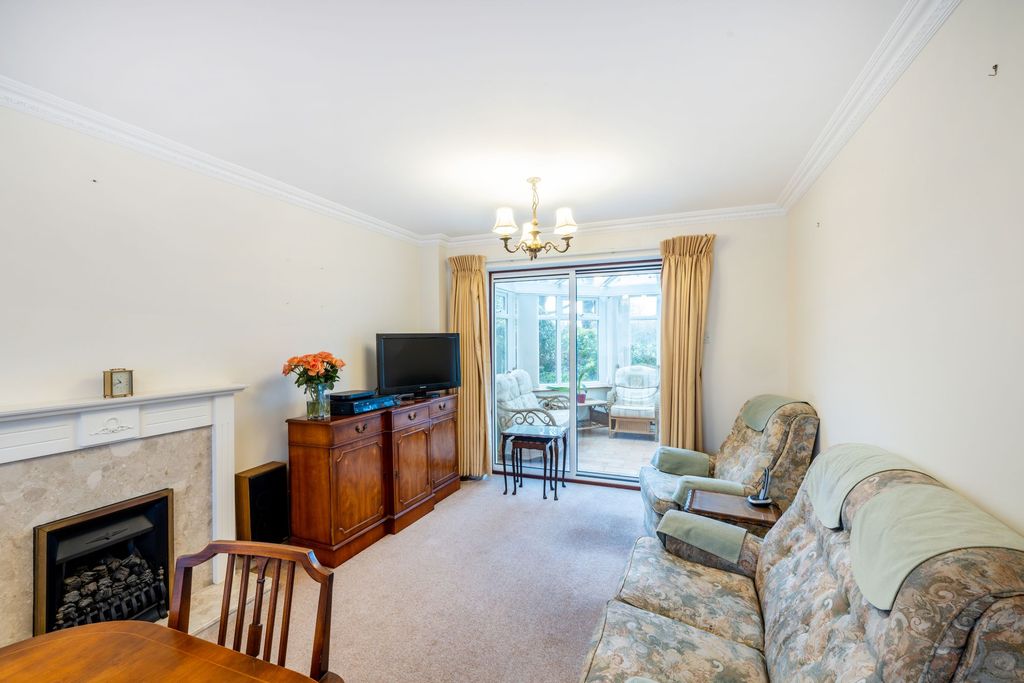 Property photo 2 of 12