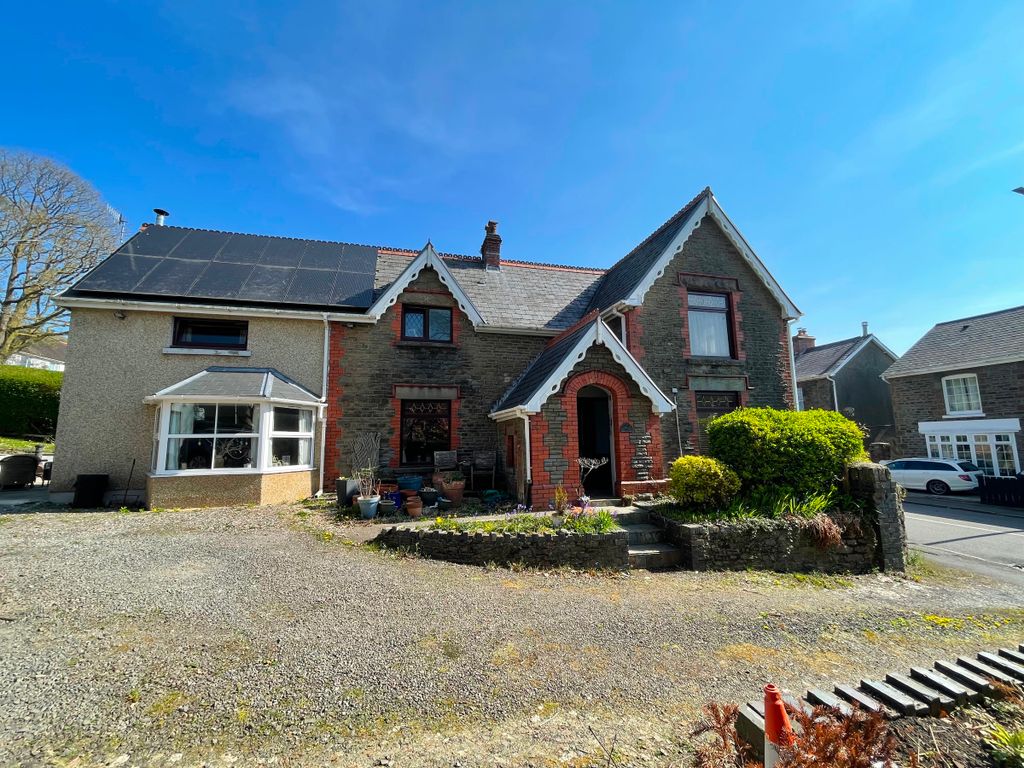 Property photo 1 of 30