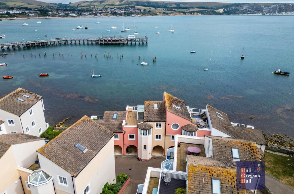 Property photo 1 of 28 84992220-9F95-4538-954A-E6d3Fafdb1Fa.Jpg