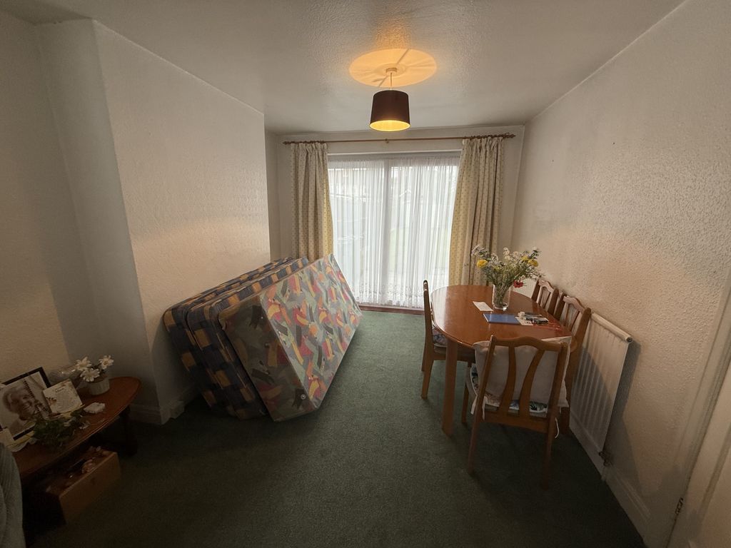 Property photo 3 of 10 Gallery