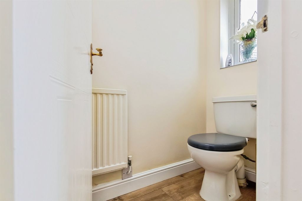 Property photo 3 of 19