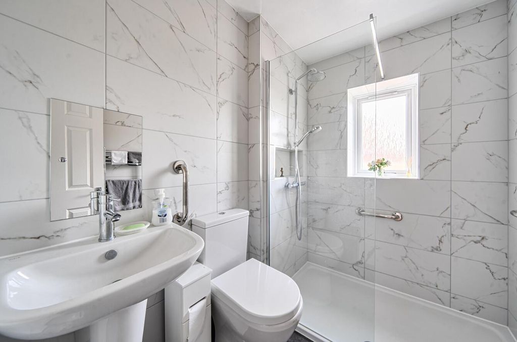 Property photo 3 of 18 1471807-19-6A21A562Be6ba.Jpg