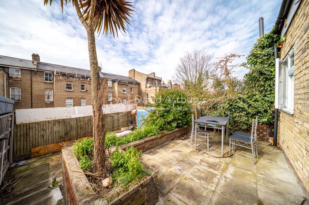 Property photo 3 of 9 Dsc09669