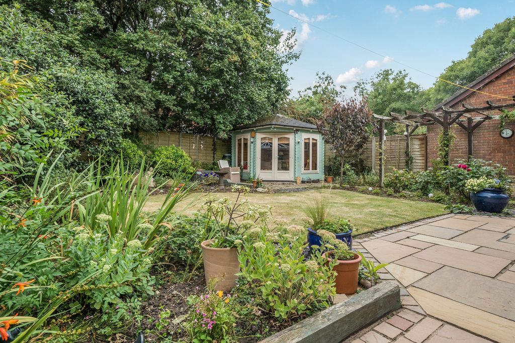 Property photo 3 of 14